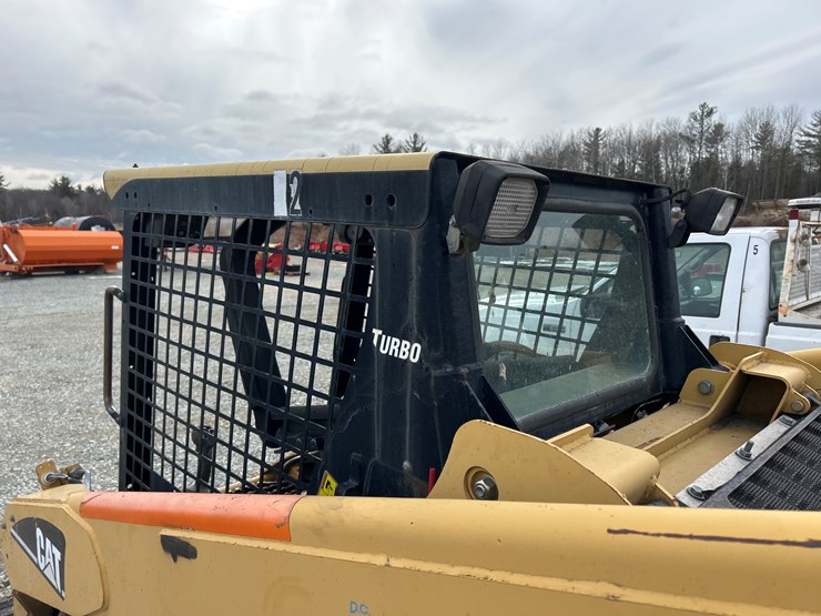 caterpillar-252b-image-28