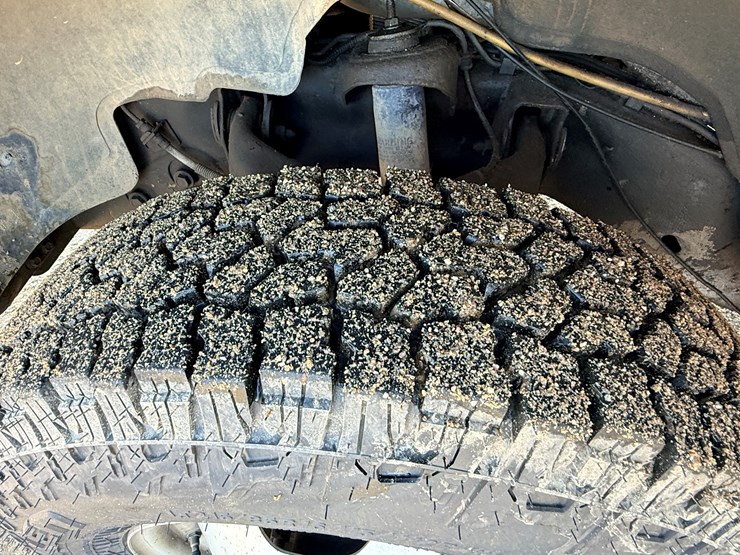 2006-chevrolet-3500hd-image-57