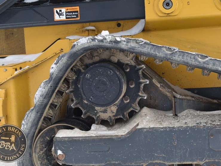 2020-deere-333g-image-37