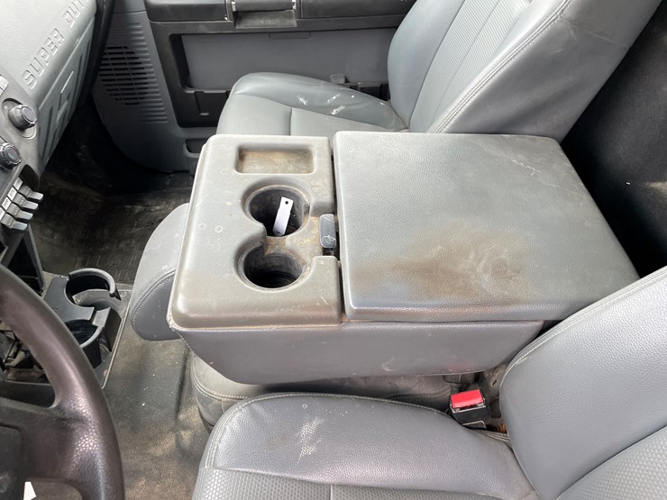 2014-ford-f550-xl-image-52