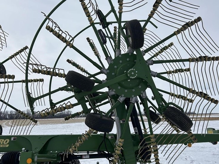 2023-krone-swadro-1250-image-30