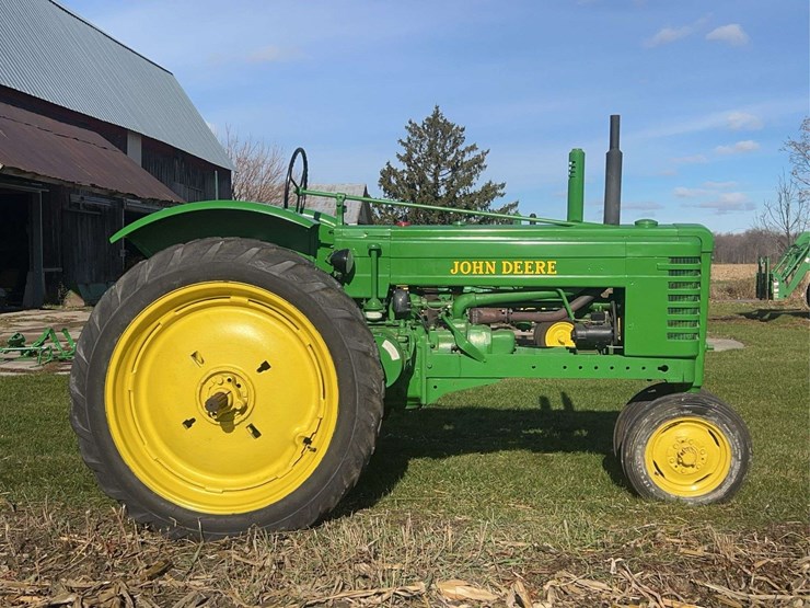john-deere-model-b-image-2