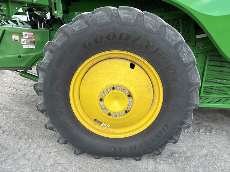 2023-john-deere-s780-image-24