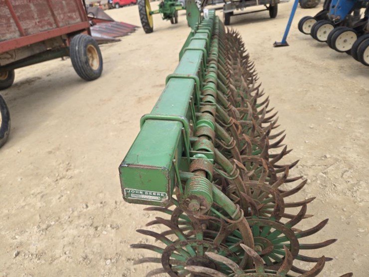 john-deere-400-image-2