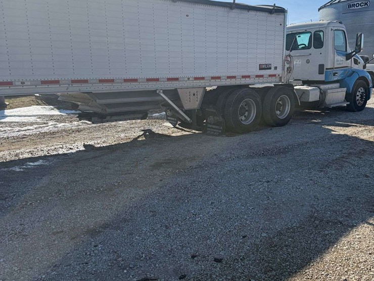 2017-wilson-hopper-bottom-image-11