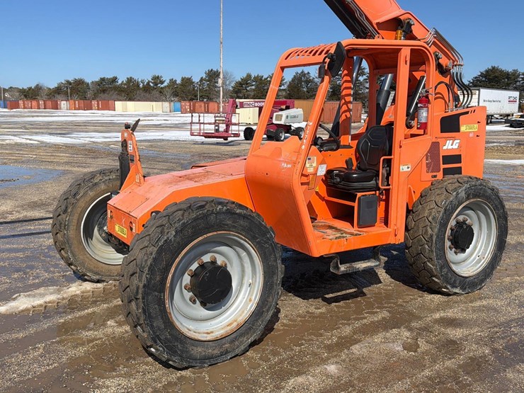 2016-sky-trak-6036-image-2