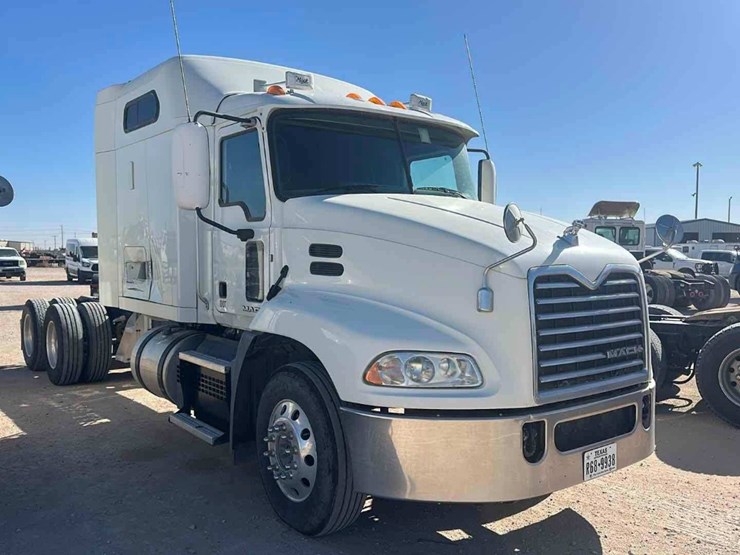 2018-mack-cxu-(pinnacle)-image-4