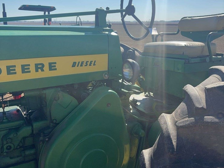 1958-john-deere-720-image-8
