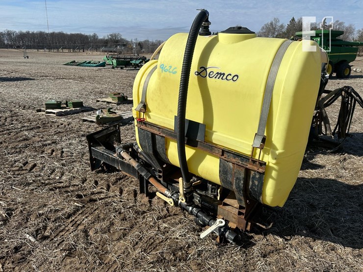 demco-saddle-tanks-image-3