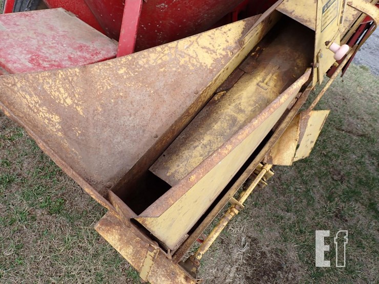 352-new-holland-352-image-8