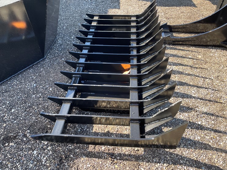 #3029-•-70"-skid-steer-root-rake-attachment-image-5
