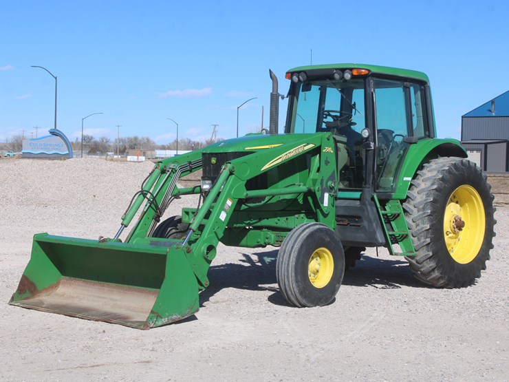 2004-john-deere-7320-image-11