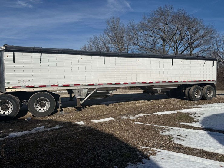 2017-wilson-hopper-bottom-image-4