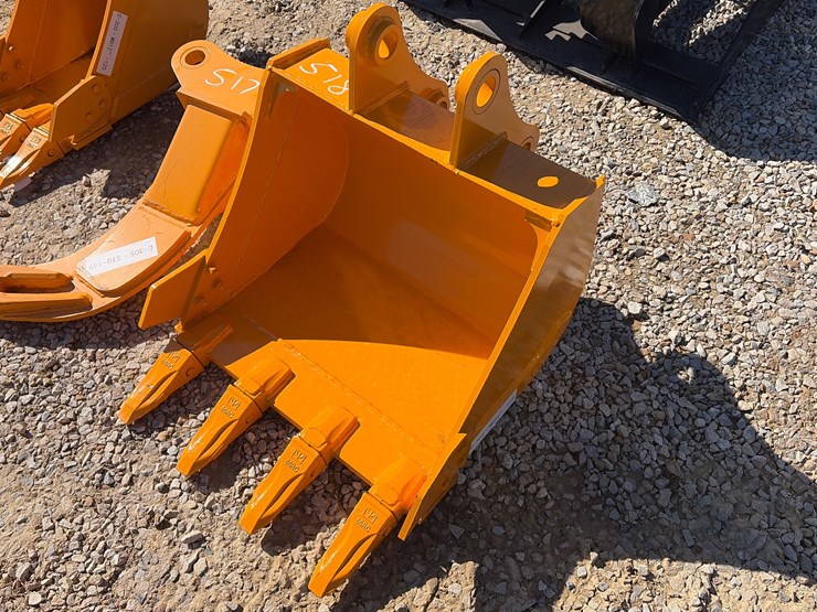 caterpillar-305-image-2