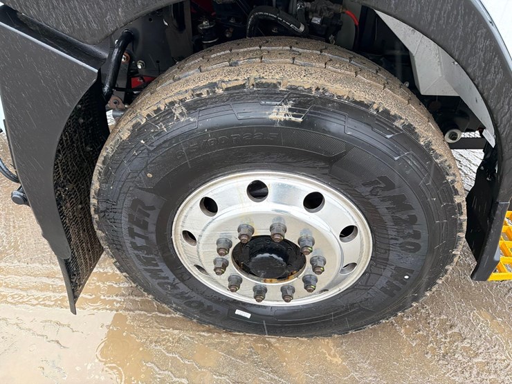 2024-dennis-eagle-proview-image-15