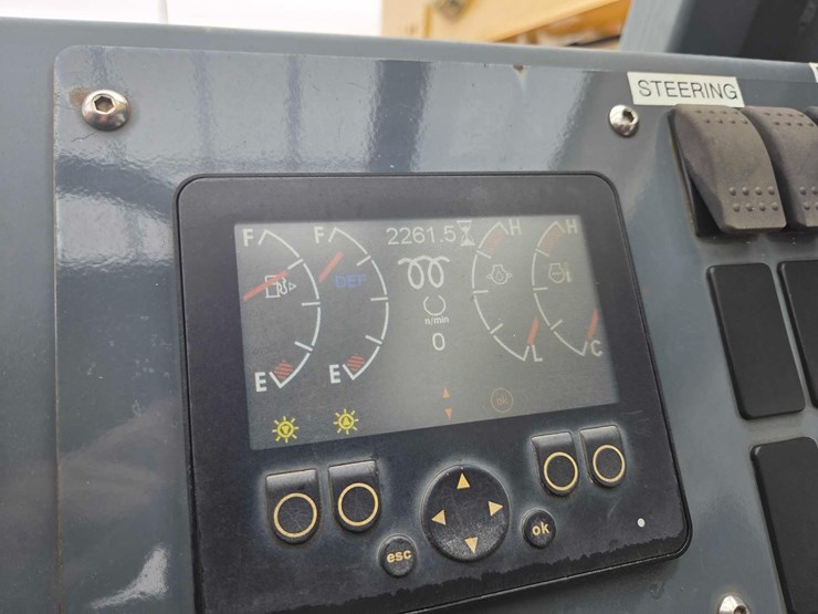 2016-gehl-rs8-42-image-7