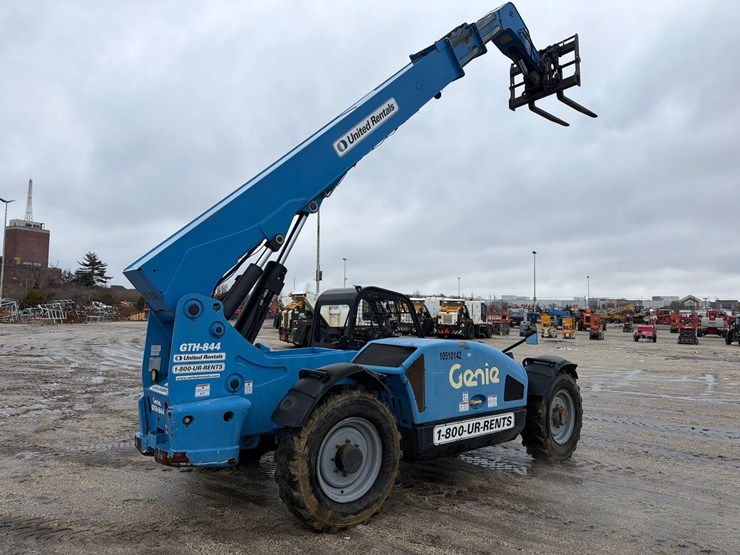 2016-genie-gth844-image-6