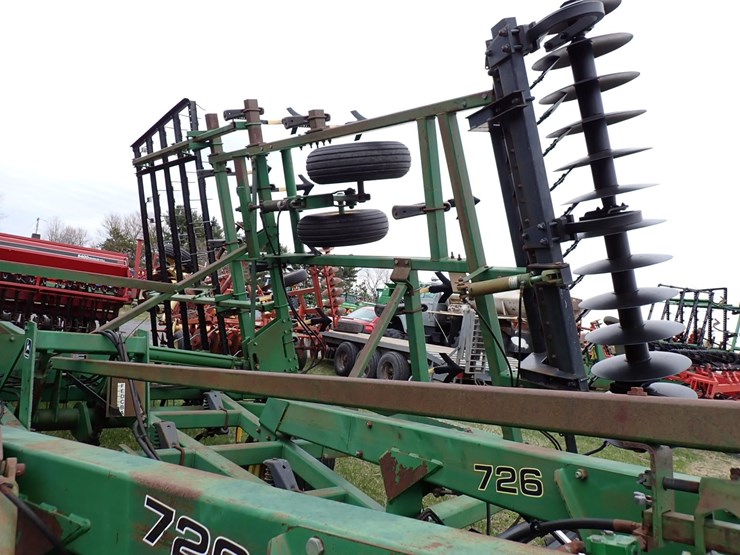 john-deere-726-image-6