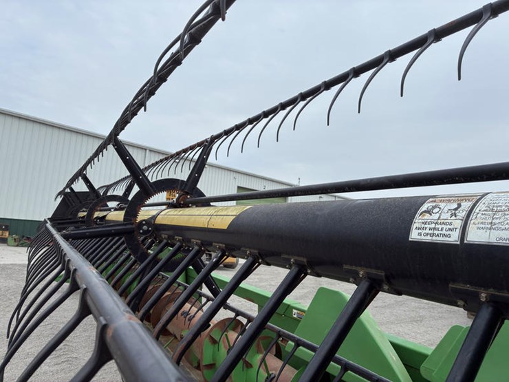 2012-john-deere-630f-image-4