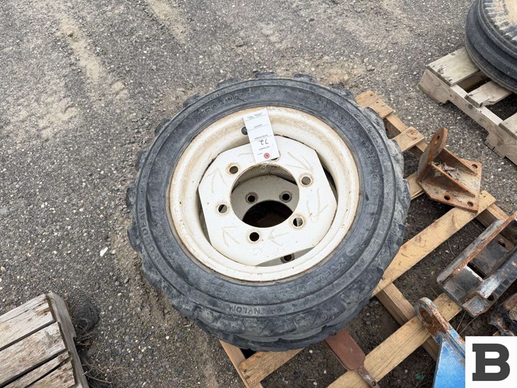 misc.-tractor-weights-and-brackets,-27x8.5-15-tires-and-rims-image-9