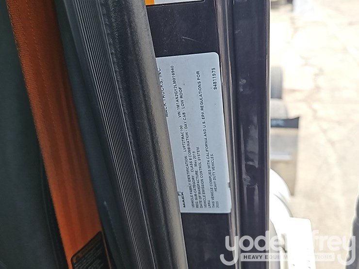 2020-mack-mack-anthem-t64-6x4-truck-tractor,-day-cab,-mp-7-425hp-diesel-engine,-automatic-m-drive-transmission-image-48