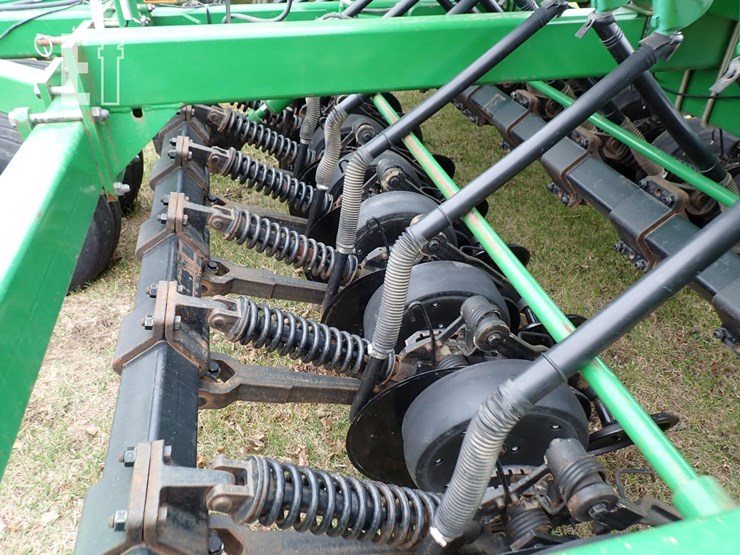 john-deere-1590-image-11
