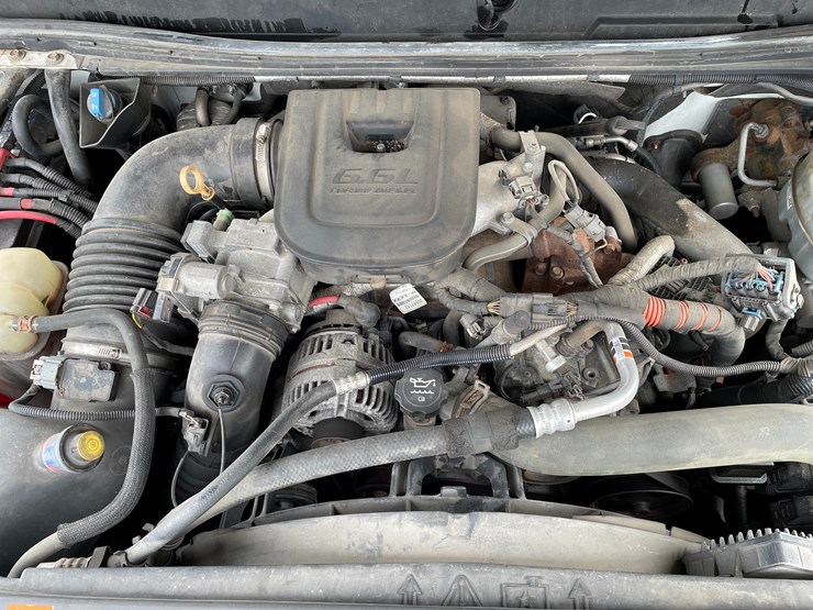 2012-chevrolet-3500-image-32