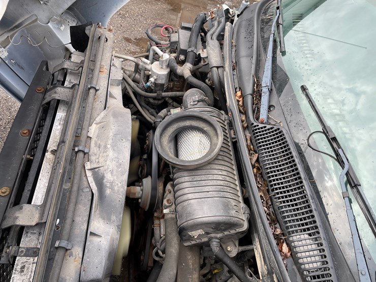 #2015-•-2009-chevy-c7500-single-axle-dump-truck-(has-wi-title)-image-39