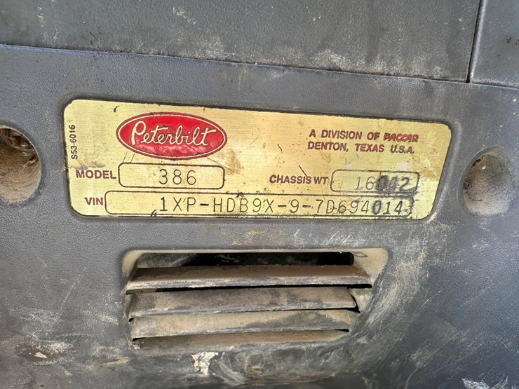 2007-peterbilt-386-image-12