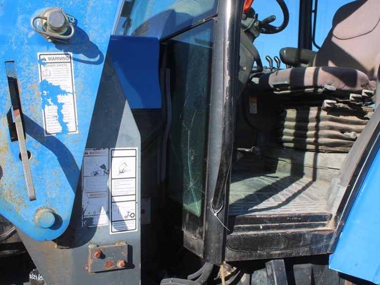 new-holland-tm125-image-62