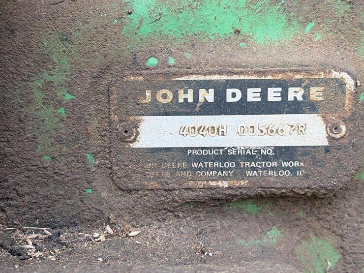 john-deere-4040-image-8