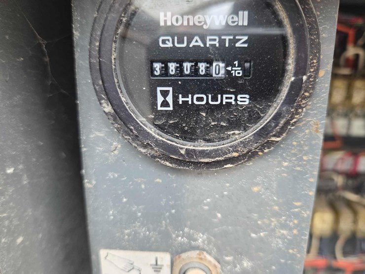 2016-skyjack-sj8841rt-image-6