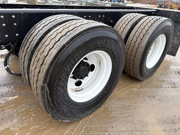 2025-dennis-eagle-proview-image-7