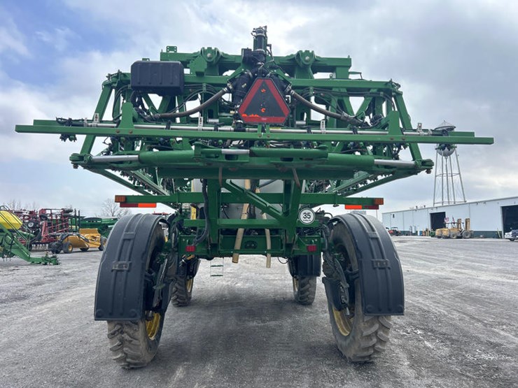 2018-john-deere-r4045-image-12