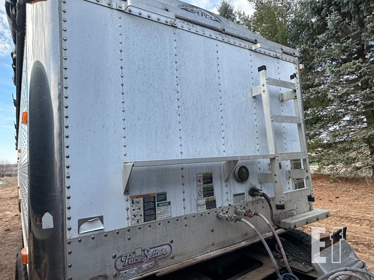 2005-wilson-grain-trailer-image-4