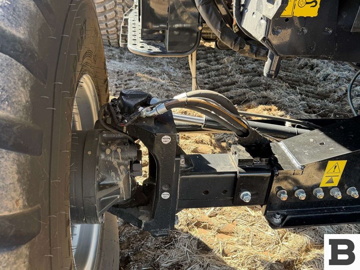 2025-case-ih-8260-image-41