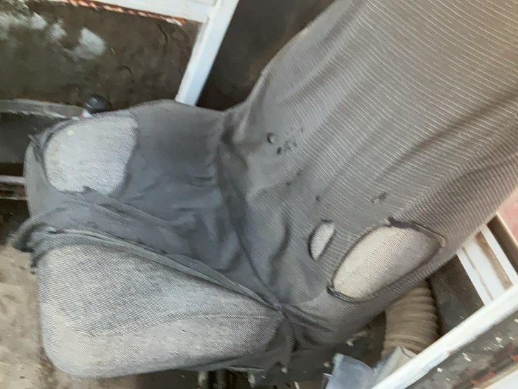 1989-mack-dm690s-image-29