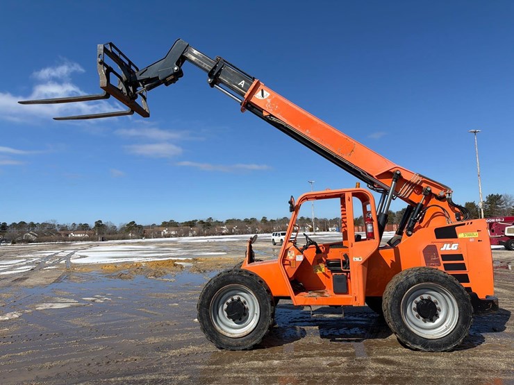 2016-sky-trak-6036-image-1