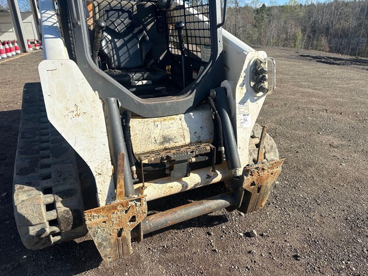 2019-bobcat-t595-image-8