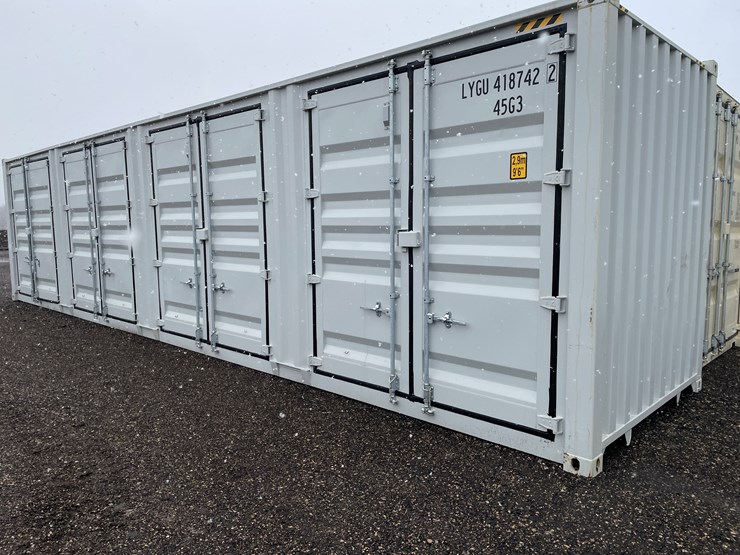 #2025-•-40'-high-cube-shipping-container-image-5