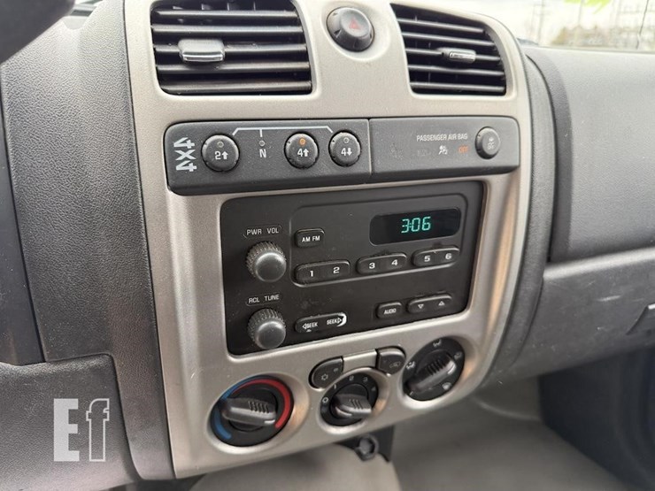 2012-chevrolet-colorado-image-12