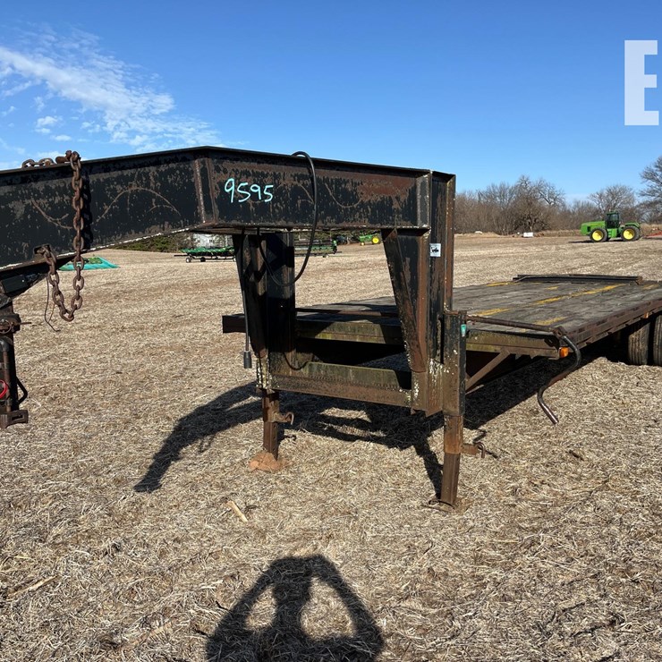 1999 STARLITE TRAILERS