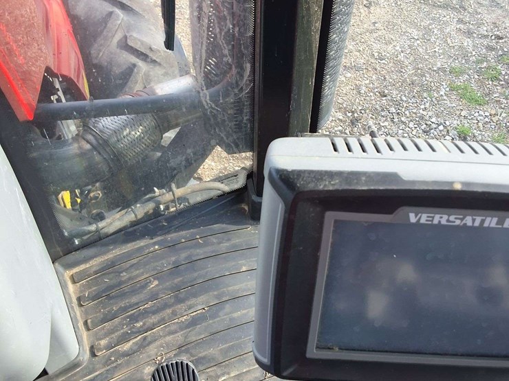 2017-versatile-260-image-33