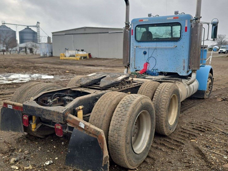 2005-peterbilt-378-image-6