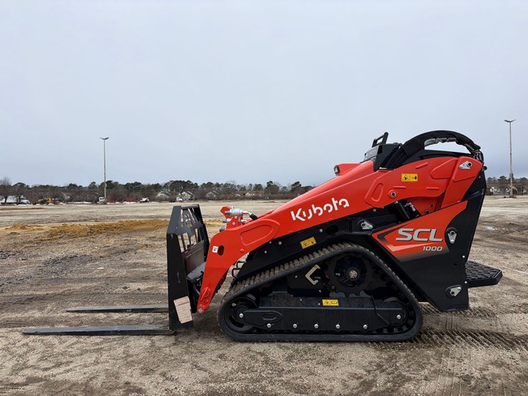 2026-kubota-scl1000-image-1