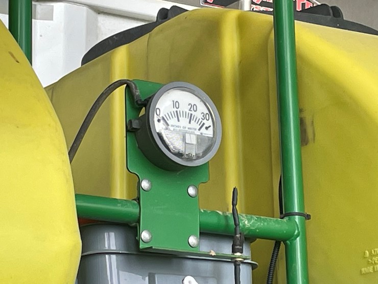 john-deere-1725-image-38