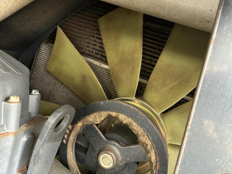 2009-new-holland-cr9060-image-82