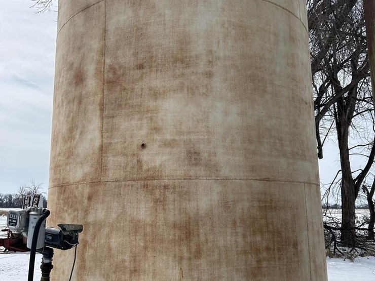 10,000-gallon-fuel-tank-w/pump-image-8