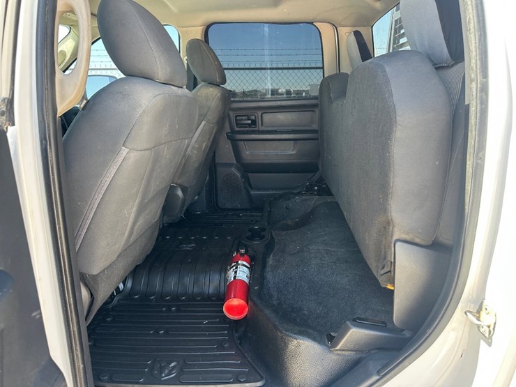 2012-dodge-2500-image-9