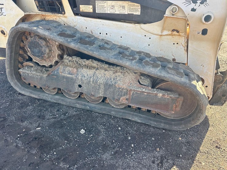 2019-bobcat-t595-image-10
